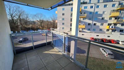 SOFORT verfügbare Mietwohnung mit Balkon im 2. Liftstock &amp; Parkplatz-Option nahe Merkur City (Top 24)