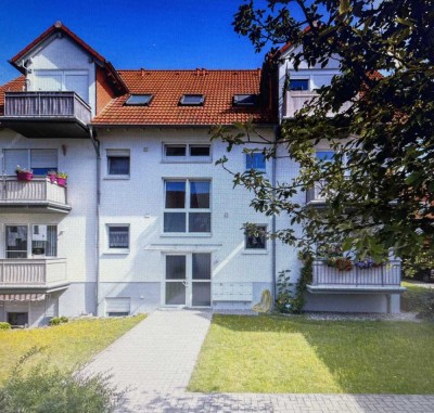 Schöne 3-Zimmer-Dachgeschosswohnung mit Südbalkon in Bellheim