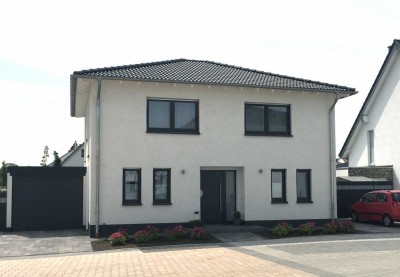 Xanten - frei planbare Stadtvilla mit Garage, PV-Anlage, Wärmepumpe & Süd-Grundstück in ruhiger Lage