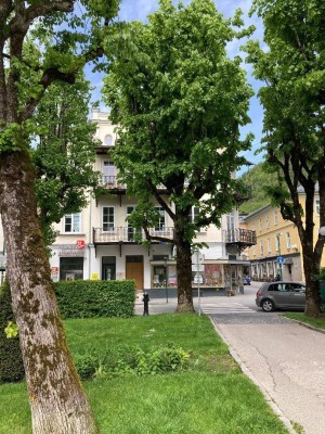 Praxis bzw. Wohnung Wiesingerstraße 2 - Gebäude direkt am Nordeingang des Kurparks