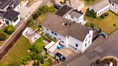 Großes Haus mit vielen Möglichkeiten und weitläufigen Grundstück