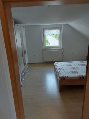 Teilmöblierte,renovierte Dachgeschosswohnung in Ennepetal