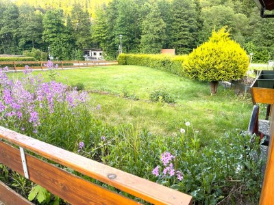 Gemütliches Einfamilienhaus mit Garten und Nebengebäuden