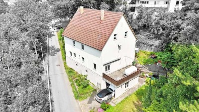 Charmantes Einfamilien-Fachwerkhaus in Halbhöhenlage mit Garten, Terrasse und Garage in Nagold