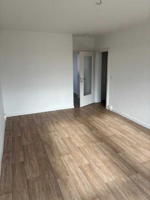 Renovierte 2-Zimmer-Wohnung mit modernem Badezimmer