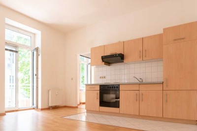 Freundliche 1,5-Raum-Wohnung mit EBK und Balkon in Magdeburg