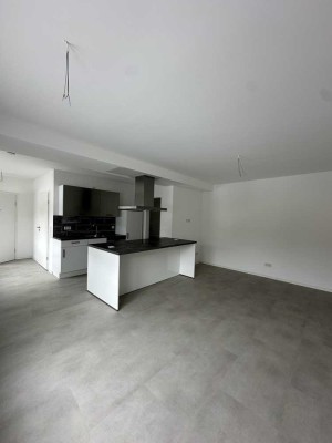 Frisch sanierte - offene Wohnung