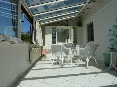 Gepflegte, sonnige 3-Zimmer-Maisonettewohnung mit Wintergarten und Einzelgarage in bester Wohnlage