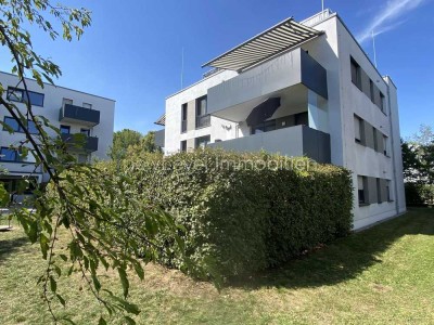 R-West: sehr schöne, neuwertige 2-Zi.-ETW mit EBK, großem Balkon, ruhige Wohnanlage, gut vermietet