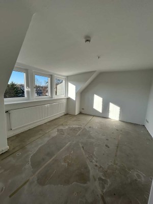 kleine 4-Zimmerwohnung ohne Balkon