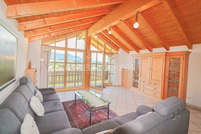 NEUER PREIS: Wohntraum mit Bergblick - Stilvolle 4-Zimmer Wohnung in traumhafter Lage