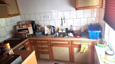 Schöne 3-Zi-Whg. mit eigenem Gartenanteil in ruhigem 2-Familien-Haus/Doppelhaushälfte, 1.OG!