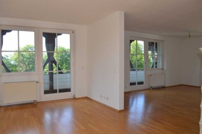Stilvolle 3-Zimmer-Wohnung in einer charmanten Villa