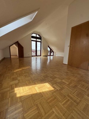 2,5 Zimmerwohnung mit Balkon