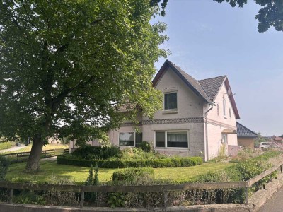 WIEDER IM ANGEBOT: Charmantes Haus mit Potenzial für Handwerker in EMBÜHREN