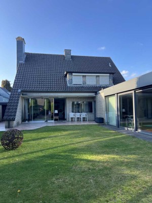 Freistehendes Einfamilienhaus im Herzen von Korschenbroich