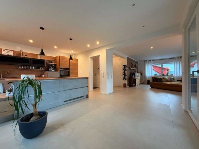 Moderne Dachgeschosswohnung mit Loggia und wunderschönem Fernblick in Bad Wildungen