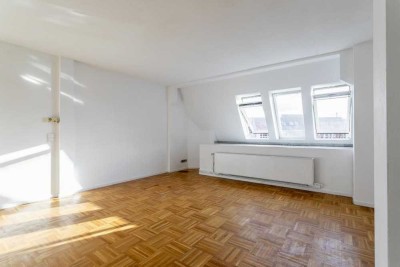 Großzügige Dachgeschosswohnung mit viel Potential!