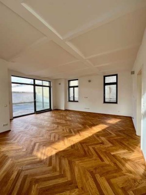 3 Zimmer Juwel mit Sonnenterrasse im Stilaltbau mitten in Frankfurt!
