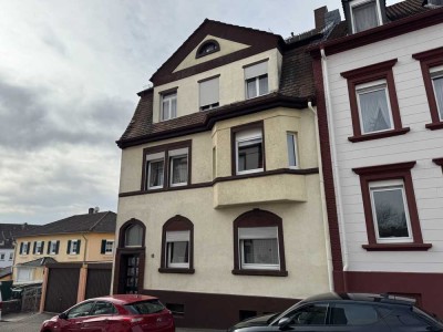 ***Pirmasens: Imposantes Zweifamilienhaus in historischer Bauweise zu verkaufen***