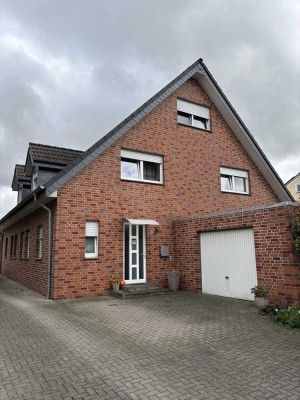 Gepflegte Doppelhaushälfte mit Garage in zentraler Lage von Anröchte