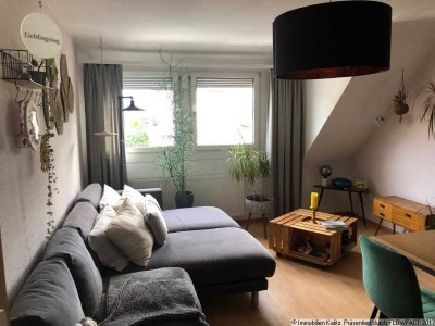 renovierte 2 ZKB Wohnung in zentraler Lage