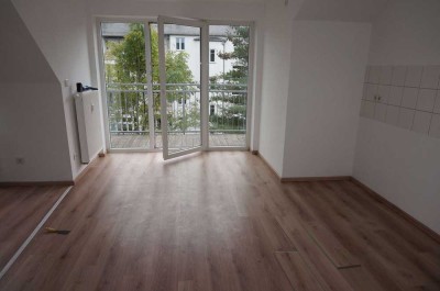 DG-Whg. mit offnener Küche  und Süd-Balkon frei ab 1.5.25.