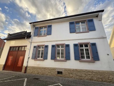 TERMINVERGABE PAUSIERT!  Baubiologisch sanierter Altbau mit großem Garten in Ober-Ingelheim