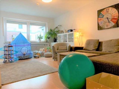EP ESTATE - Sonnige 3- Zimmer- Wohnung mit Balkon in Köln / Widdersdorf