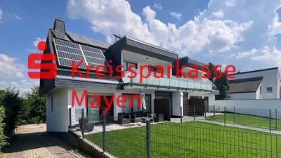 Provisiosfrei. Erdgeschoßwohnung mit Terrasse, Balkon und Gartenanteil.