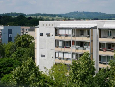 3-Raum-Wohnung mit Balkon und Aufzug in Löbau Ost