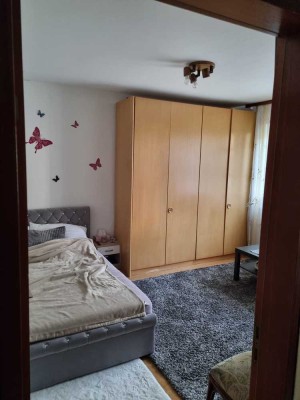 Helle 1-Zimmer-Wohnung mit Einbauküche in Nürtingen