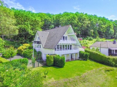 Natur pur! Außergewöhnliches Anwesen auf traumhaftem Areal mit ca. 4.200 m² Grundst