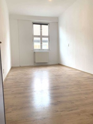 Altbaucharme mit modernem Bad im Herzen der Altstadt