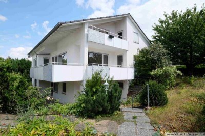 Großes Haus für mehrere Generationen in Aussichtslage