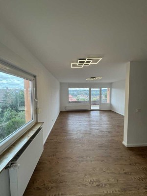 Kernsanierte 3-Zimmer-Wohnung auf dem Wartberg