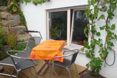 Ruhige 1-Zimmer-Wohnung in zw. Rottenburg und Tübingen mit Terrasse und Einbauküche