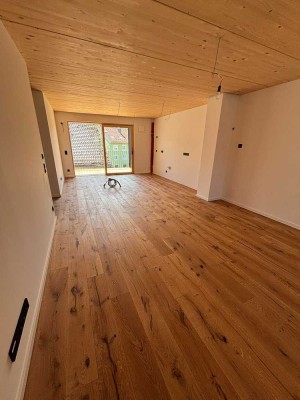 Erstbezug nach Sanierung und Einbauküche: Attraktive 3-Raum-Wohnung mit lux. Innenausstattung