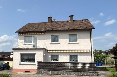 ***Das ist Ihre Chance - sonniges 2-FH mit weiterem Ausbaupotential auf großzügigem Grundstück***