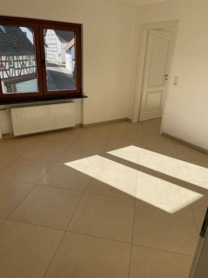 Helle 3,5 Zimmer Wohnung in Schlangenbad