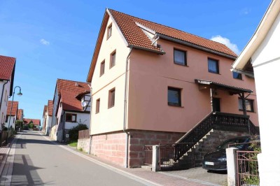 Im Westen Sicht zur Rhön! Im Osten Platz für Neues!