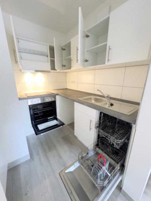 Provisionsfrei: Sanierte 2-Raum-Wohnung, bezugsfrei oder 5% Rendite