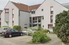 Komfortable 3-Zimmer City-Wohnung mit Balkon und Außenstellplatz im Zentrum von  Neuenburg am Rhein
