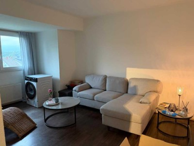 Exklusive, möblierte 2-Raum-DG-Wohnung in Rösrath