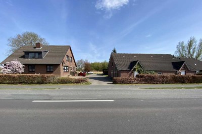 Zweifamilienhaus und Doppelhaus voll vermietet inkl. Forst