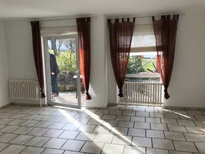 Großzügig geschnittene 1-Zimmer Wohnung mit Einbauküche und praktischer Abstellkammer