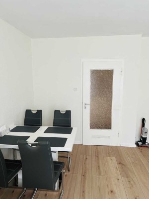 Neuwertige 2-Zimmer-Wohnung mit Einbauküche in Düsseldorf