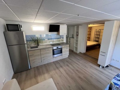 Voll möblierte Souterrain Wohnung