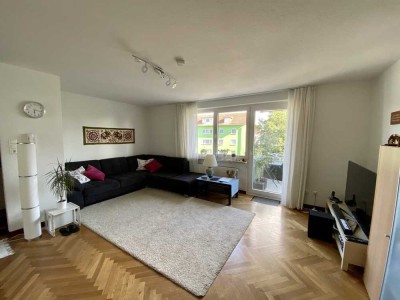Sehr Helle 5-Raum-Wohnung mit Balkon und Einbauküche in Ostfildern