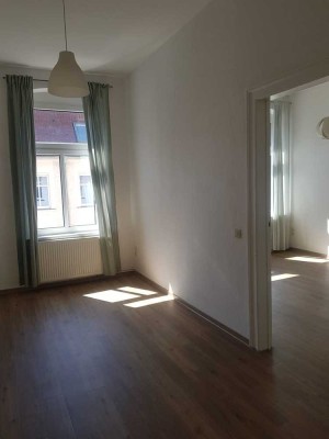 Große, helle 4-Zimmer Wohnung nähe Bhf Magdeburg-Buckau